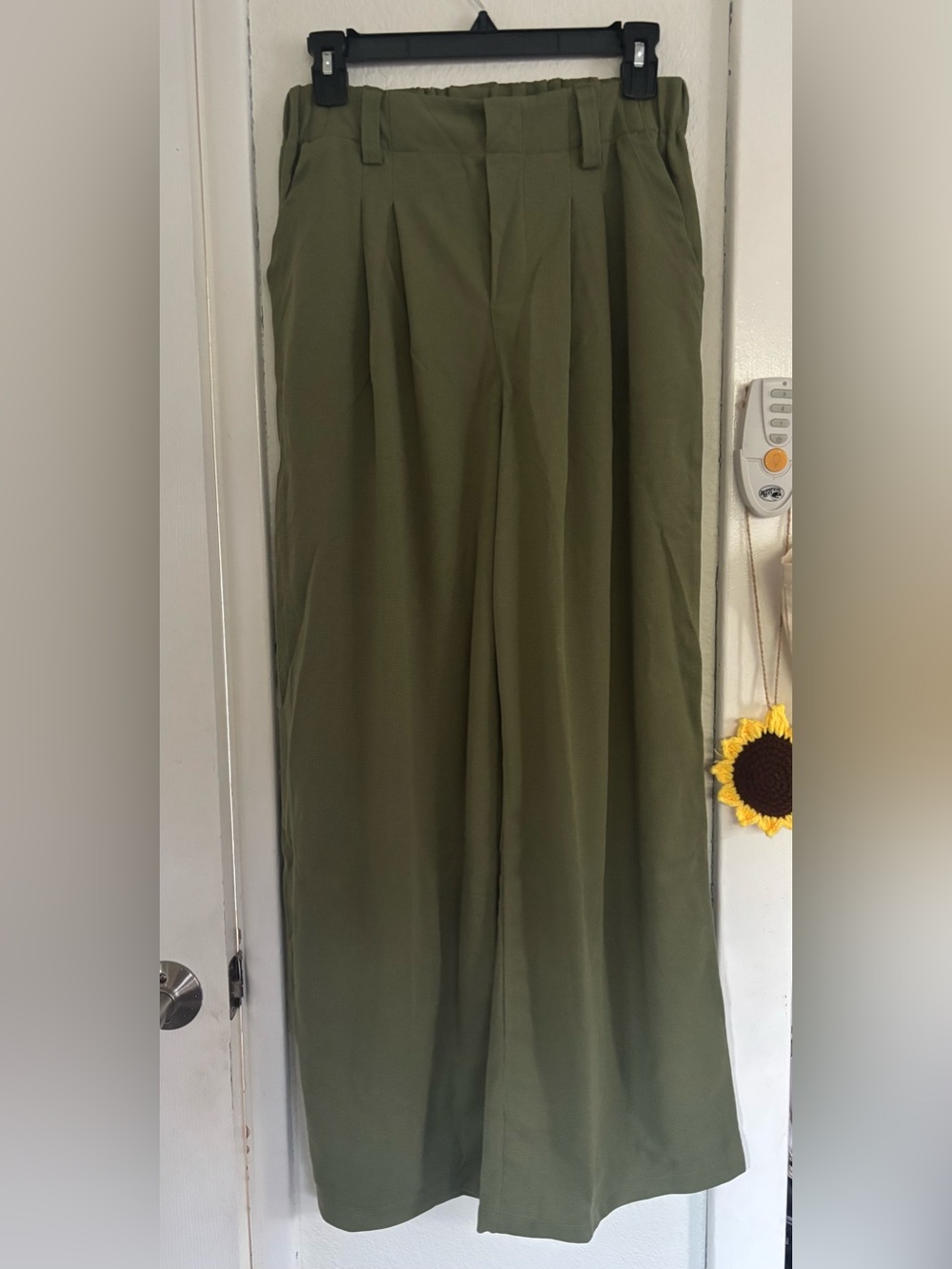 HALARA Olive Wide-Leg High-Waist Pants - Picture 5 of 10
